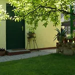 Csecsi Ueduelo Holiday home *