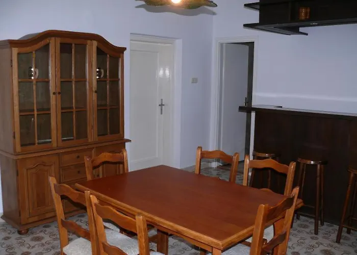 別荘 Csecsi Ueduelo *