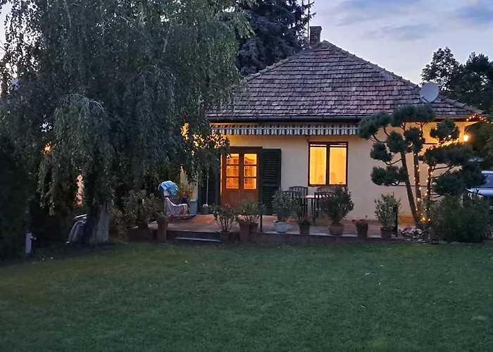 Csecsi Ueduelo 別荘 *